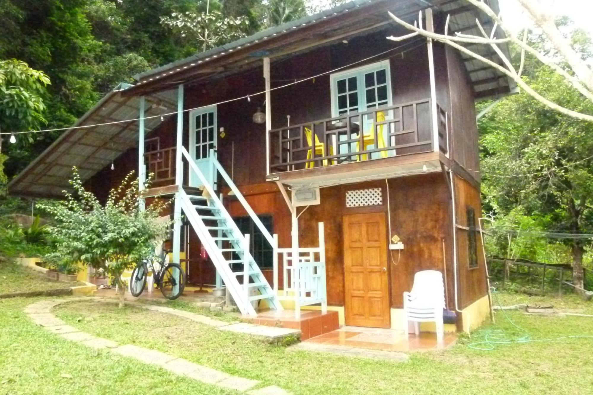 Cheers Garden Chalet Kampong Ayer Batang Bagian luar foto