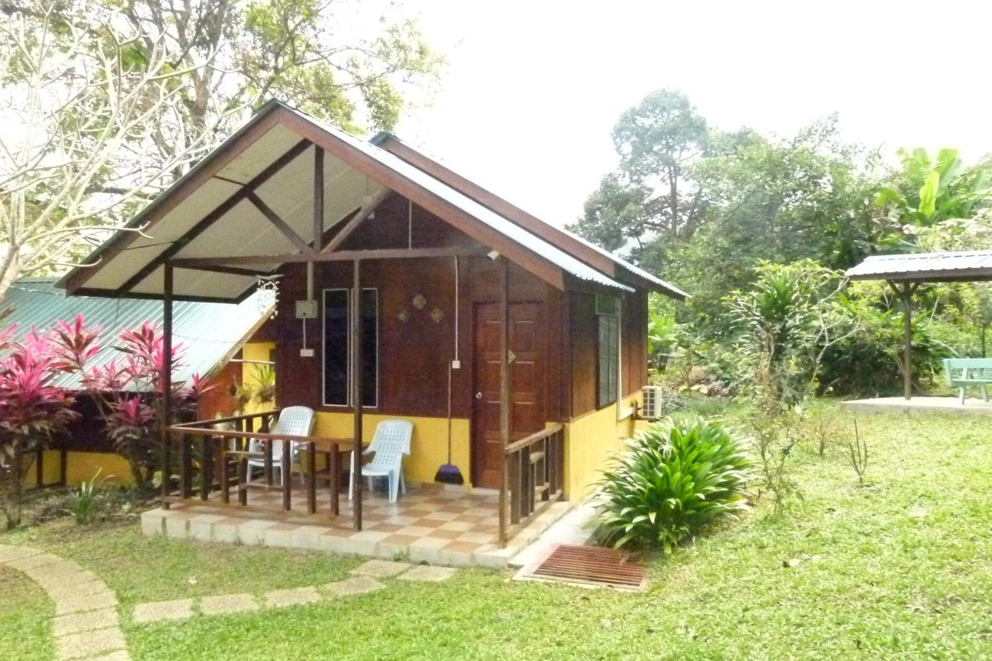 Cheers Garden Chalet Kampong Ayer Batang Bagian luar foto