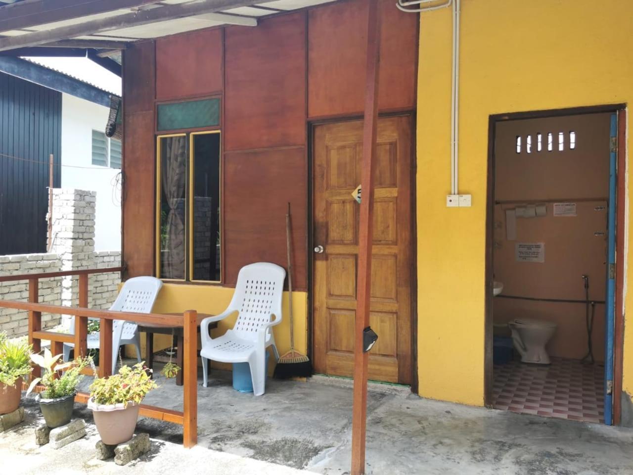 Cheers Garden Chalet Kampong Ayer Batang Bagian luar foto