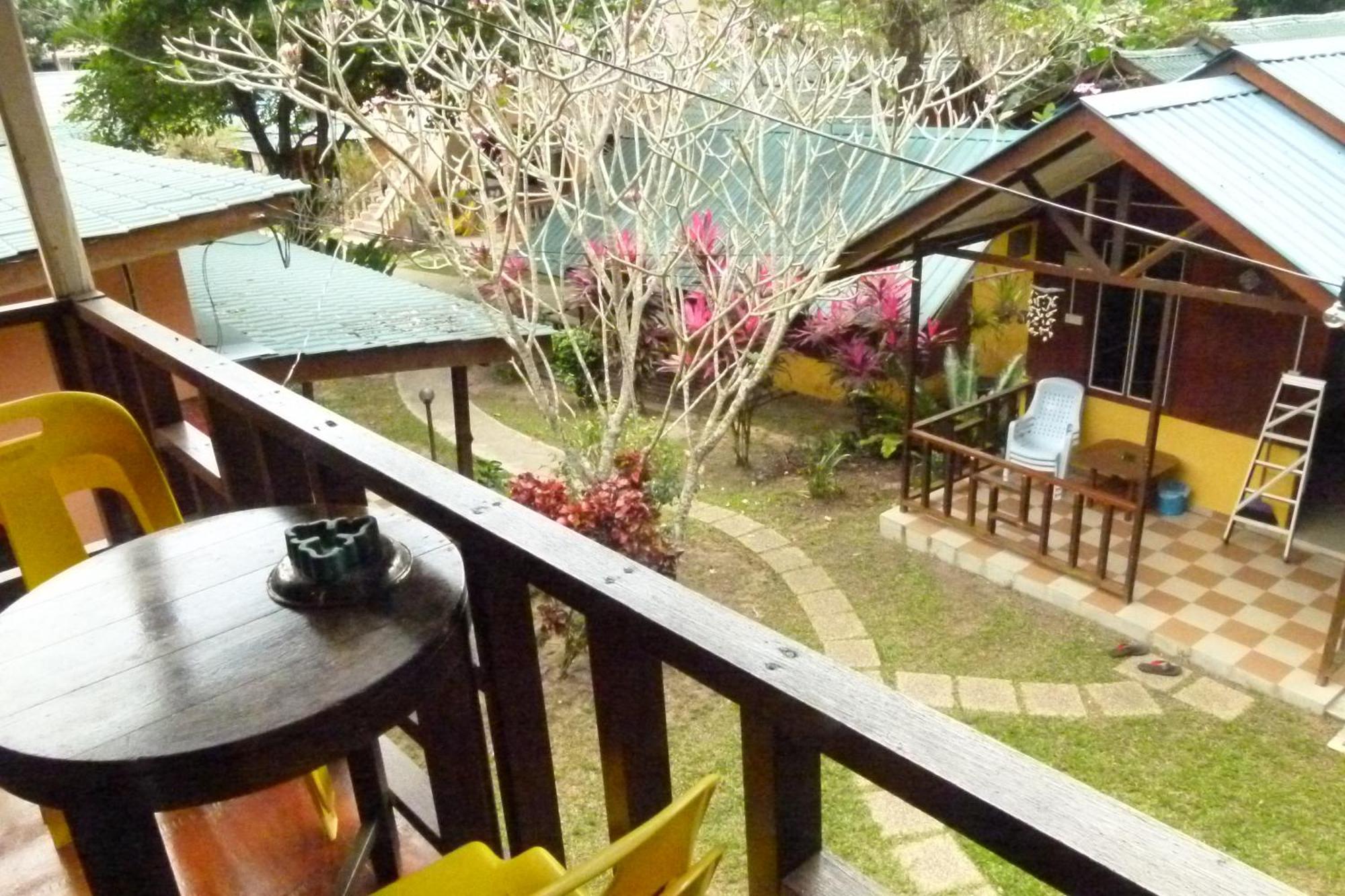 Cheers Garden Chalet Kampong Ayer Batang Bagian luar foto